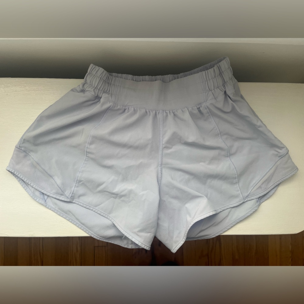 Lululemon Hotty Hot Shorts 4”